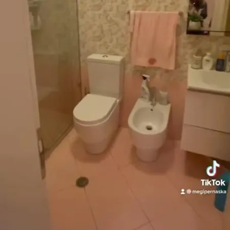 Apartman Ledio's In *